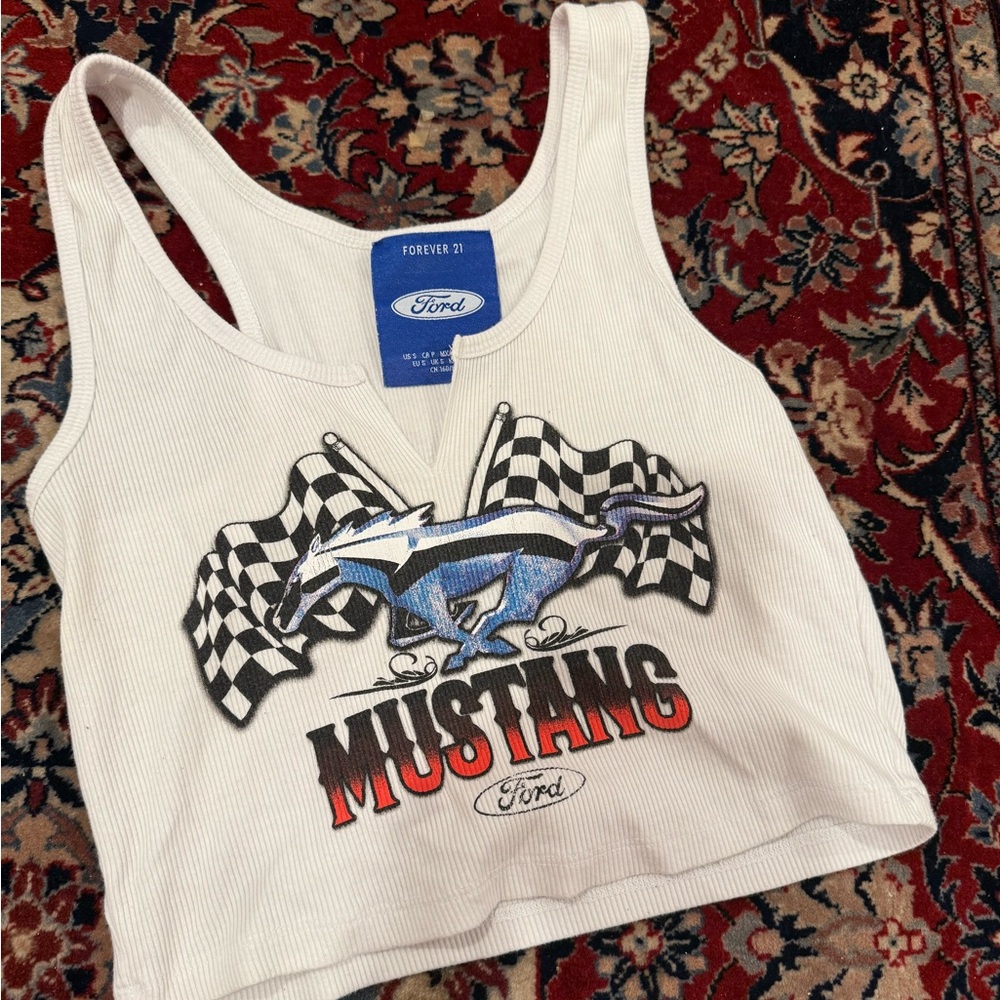 Cropped Forever 21 White Graphic Tank Top